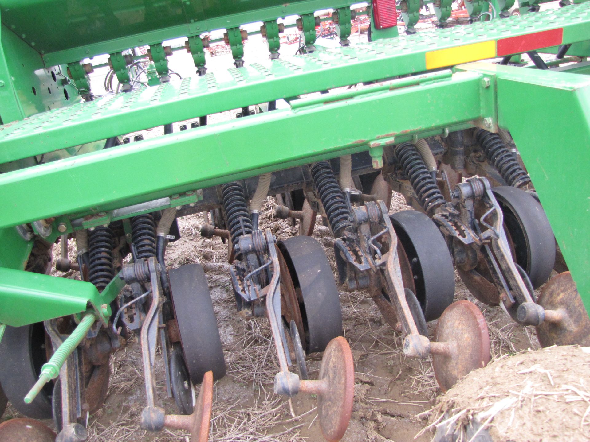 20' John Deere 1560 Drill - Image 31 of 49