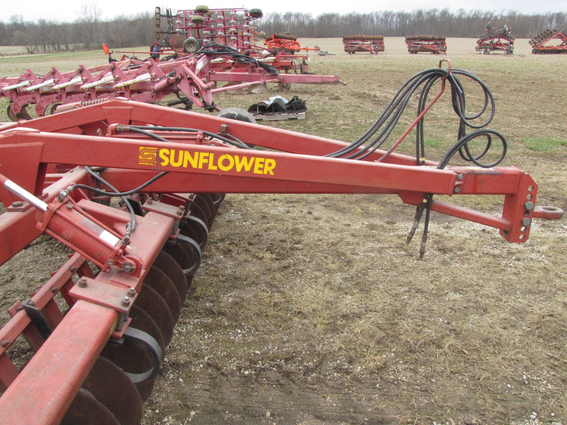 Sunflower 4212-14 11-Shank Disc Chisel Plow - Image 8 of 24