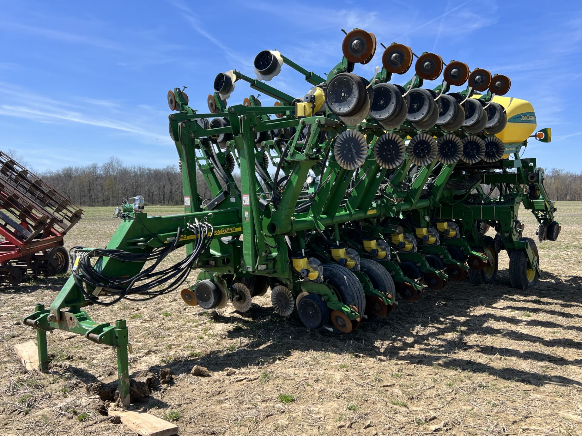 John Deere 1790 16/32 Planter - Image 6 of 32