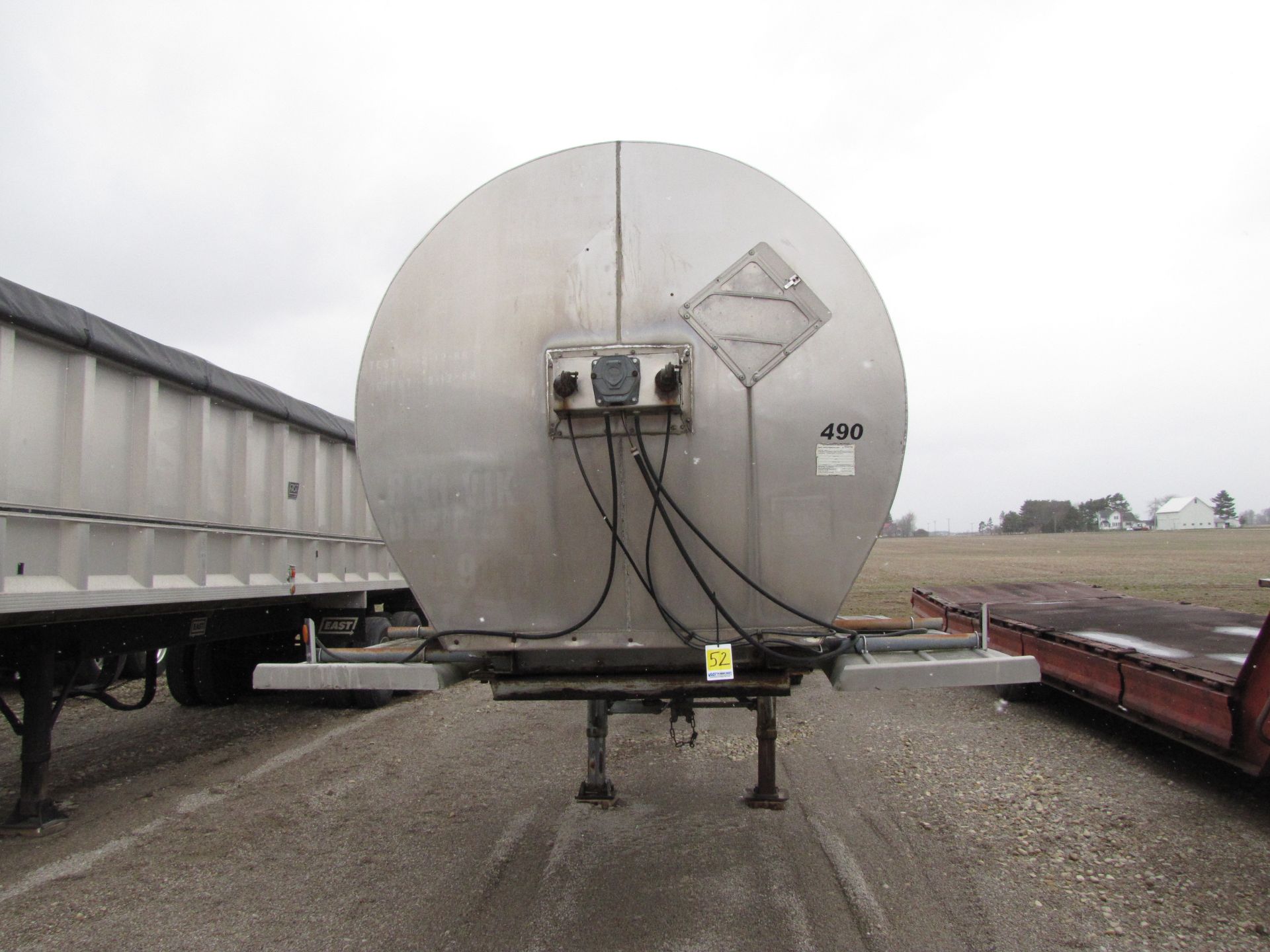 1970 Butler 4600-Gallon Tanker Trailer - Image 3 of 41