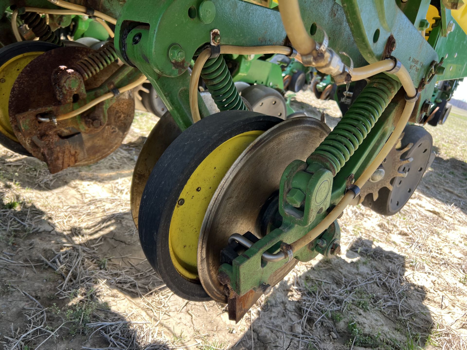 John Deere 1770NT 16R30'' Planter - Image 22 of 38