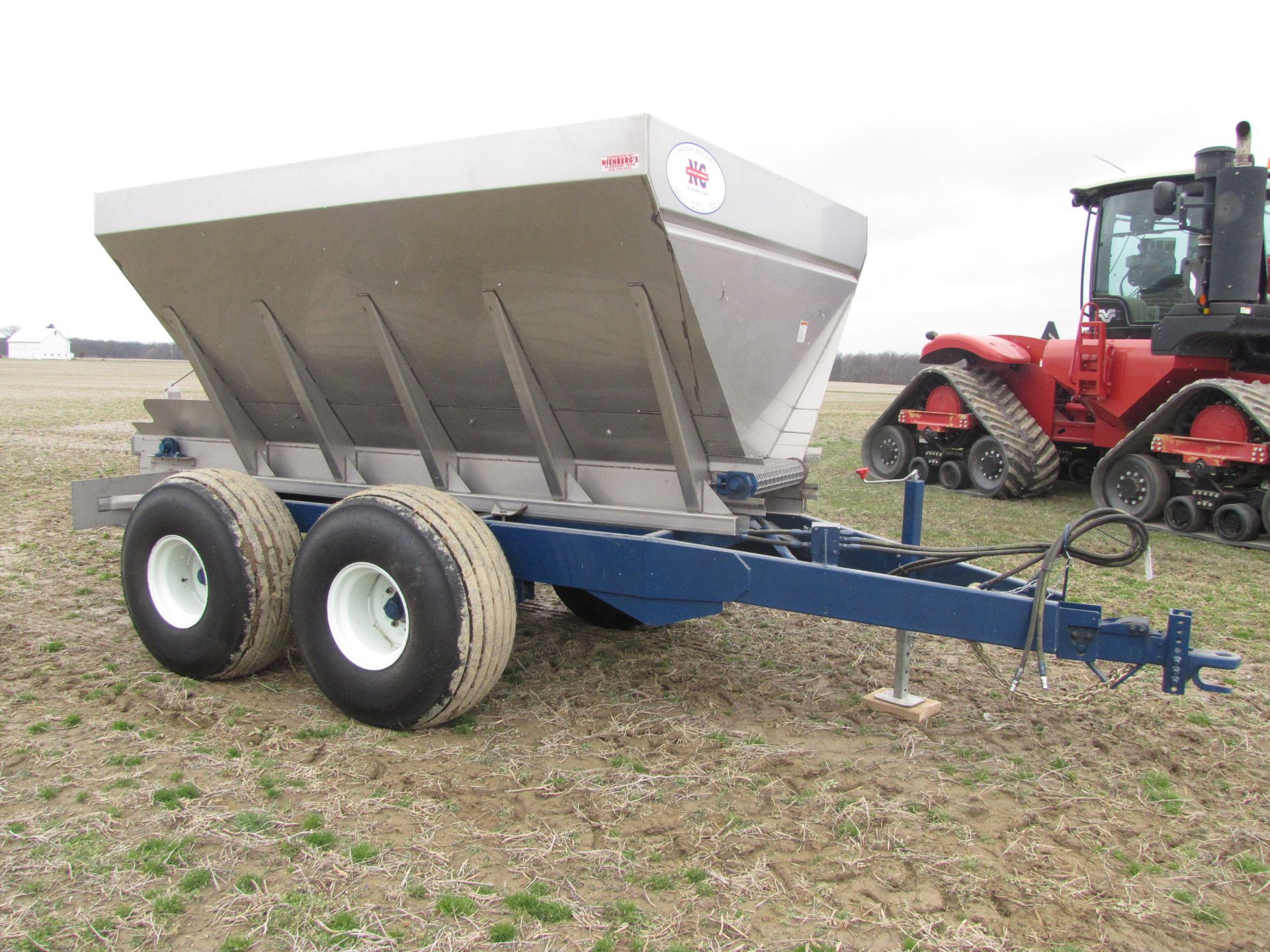 Newton Crouch SS Spreader - Image 10 of 31