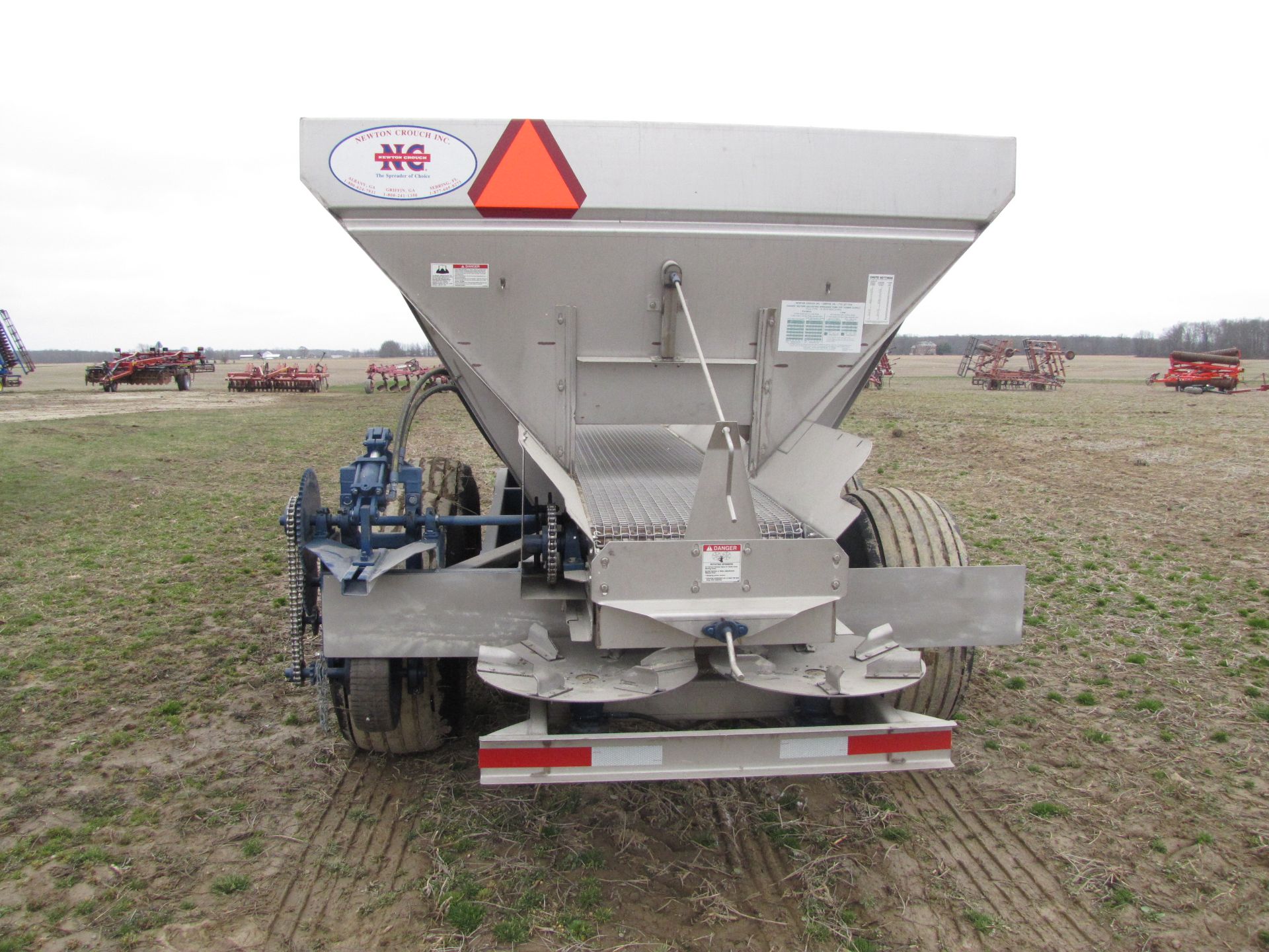 Newton Crouch SS Spreader - Image 7 of 31