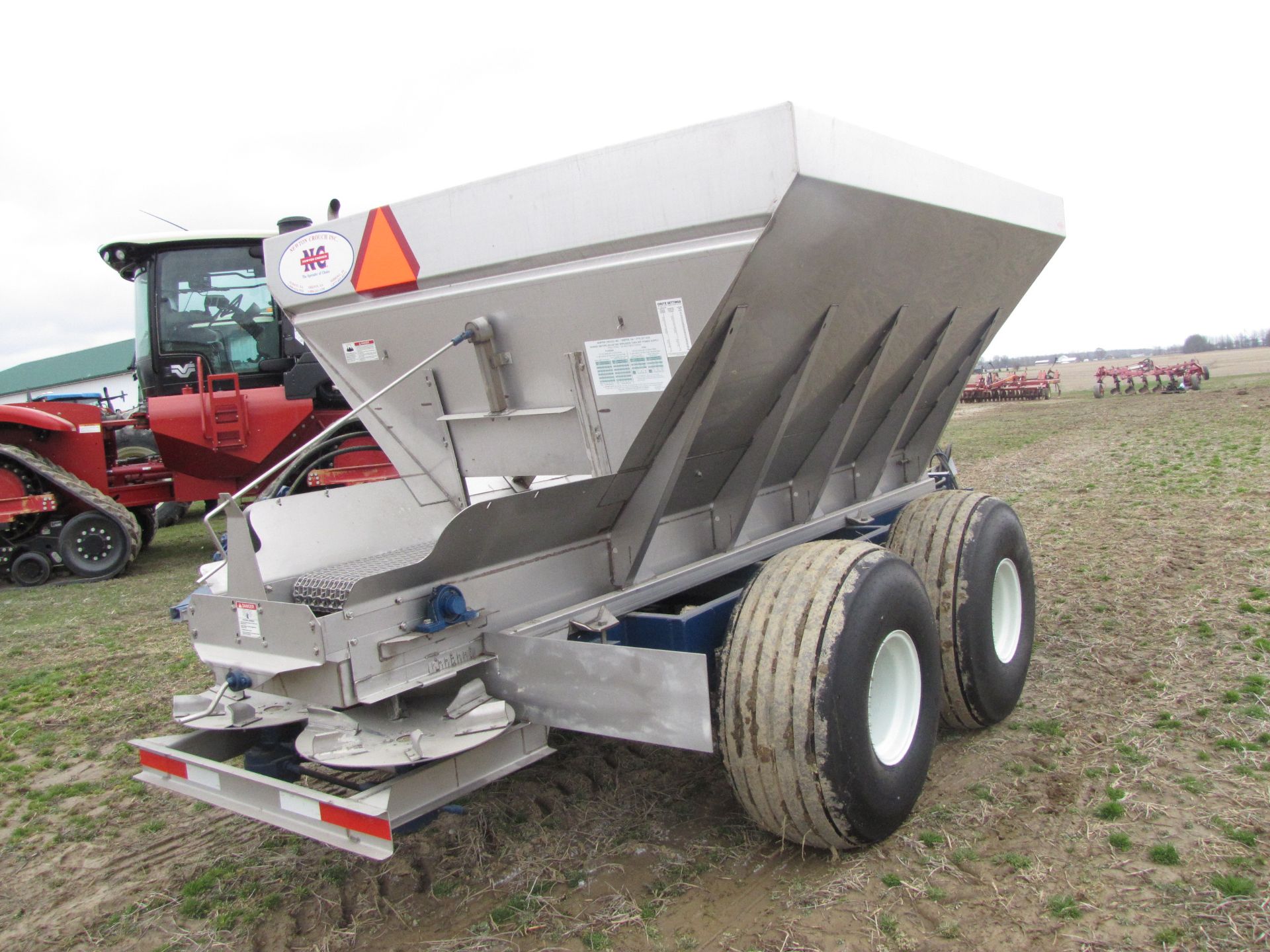 Newton Crouch SS Spreader - Image 8 of 31