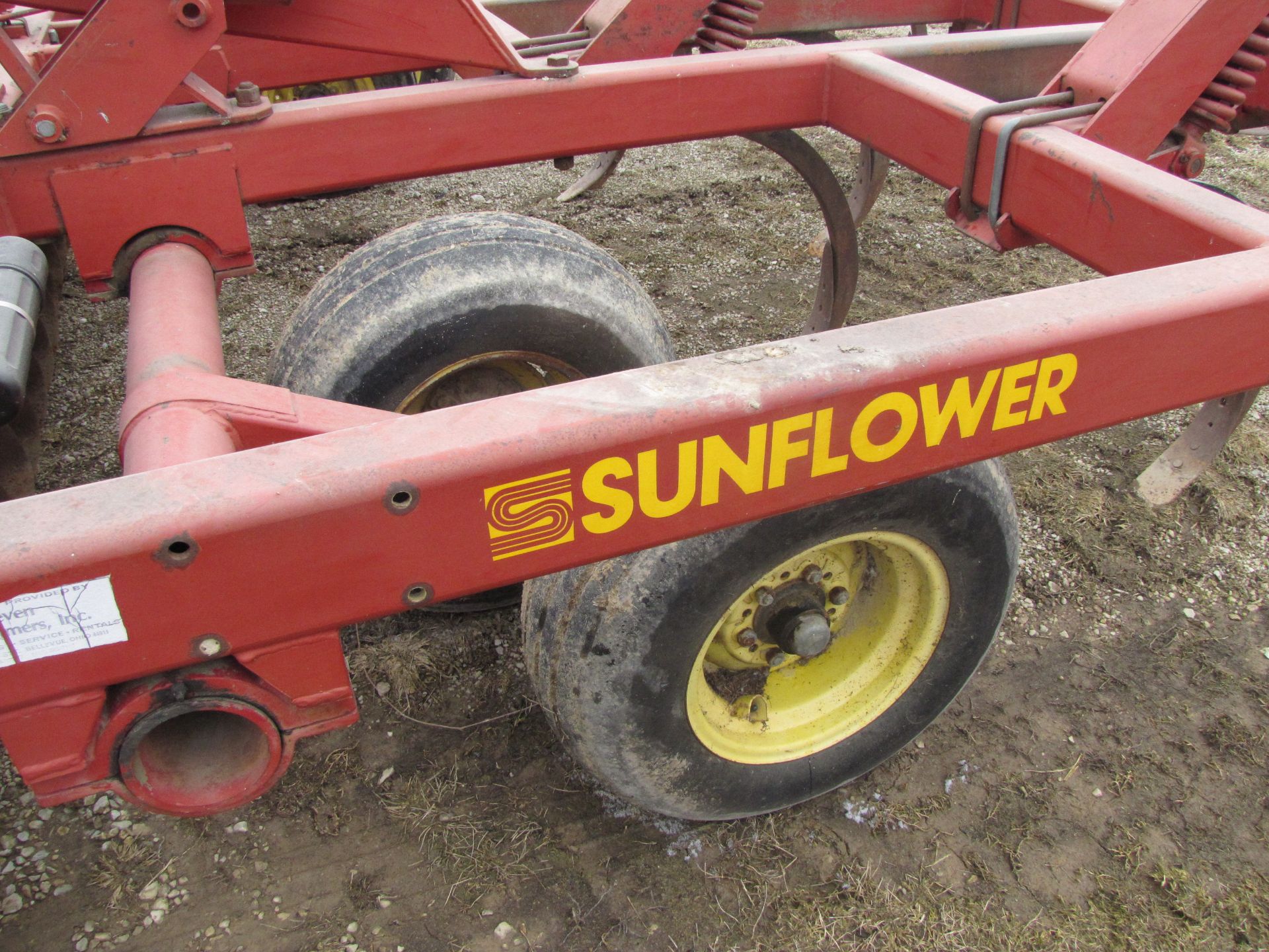 Sunflower 4212-14 11-Shank Disc Chisel Plow - Image 20 of 24
