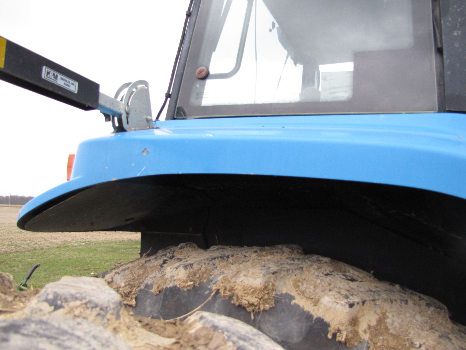 New Holland 8970 Tractor - Image 31 of 48