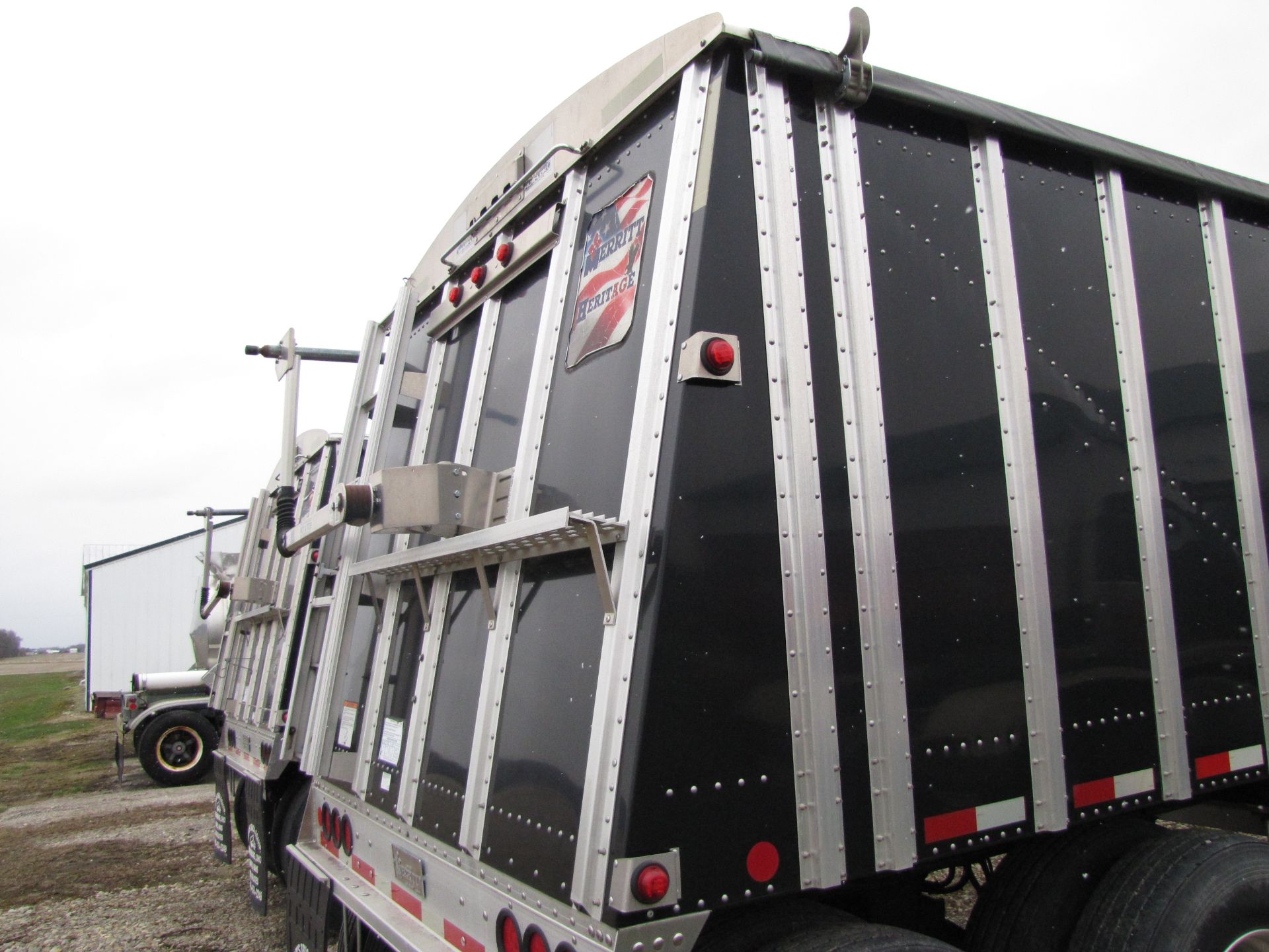 2015 38' Merritt Hopper Bottom Grain Trailer - Image 10 of 40