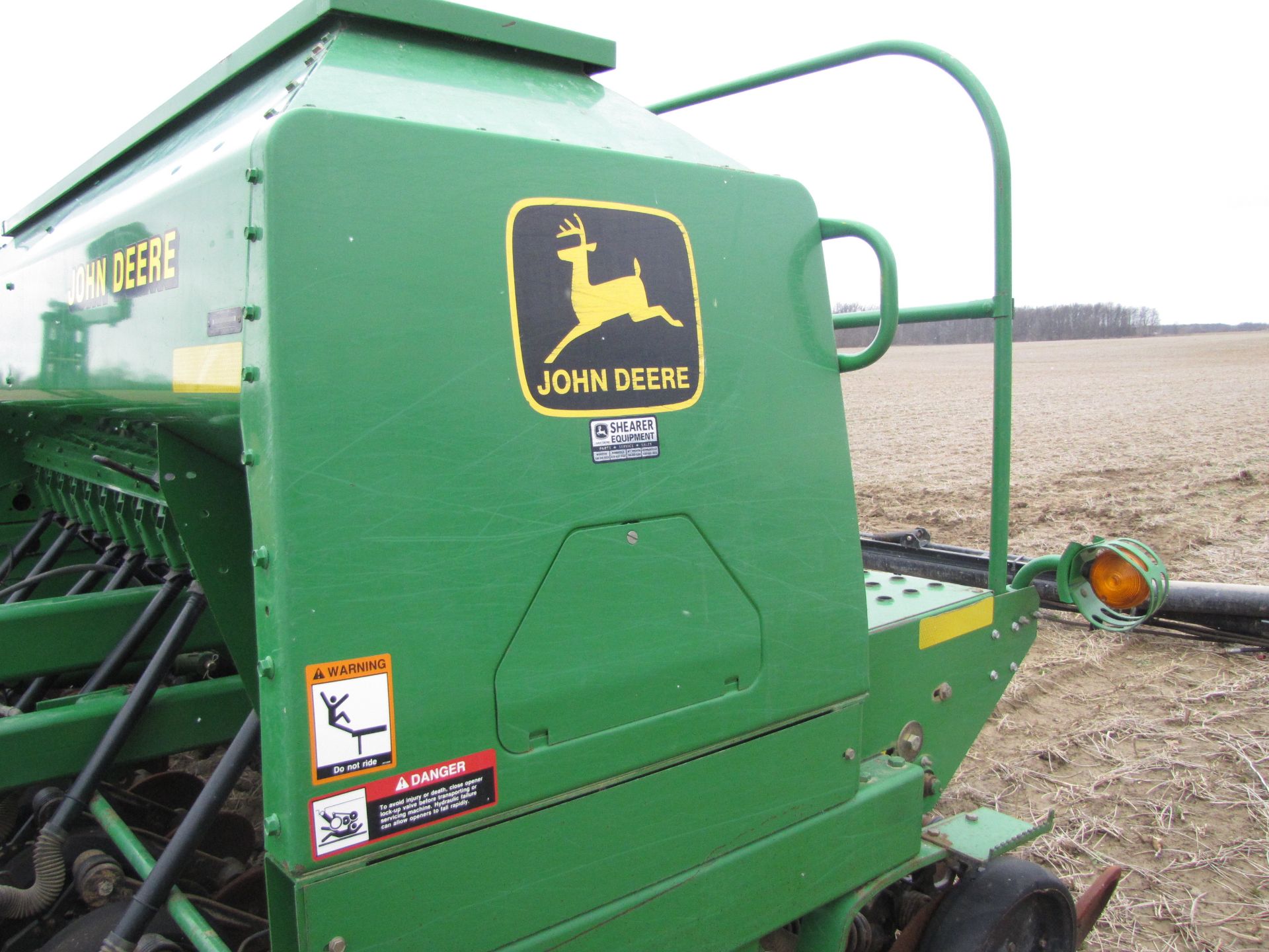 20' John Deere 1560 Drill - Image 25 of 49