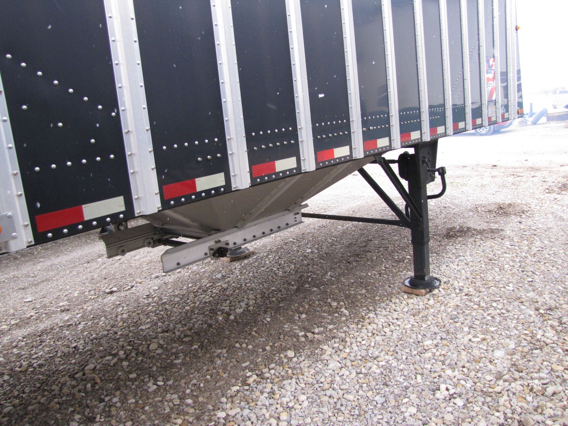 2014 38' Merritt Hopper Bottom Grain Trailer - Image 19 of 40