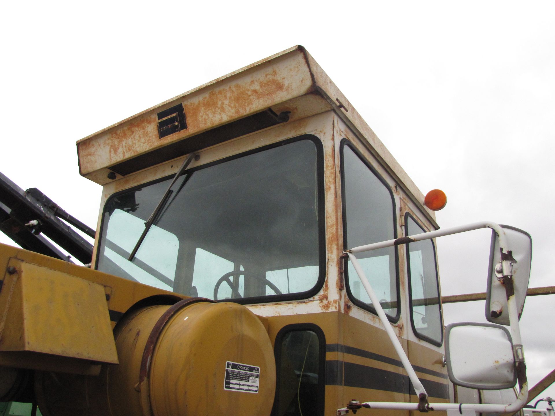 80' AG Gator 1004 Sprayer - Image 14 of 64