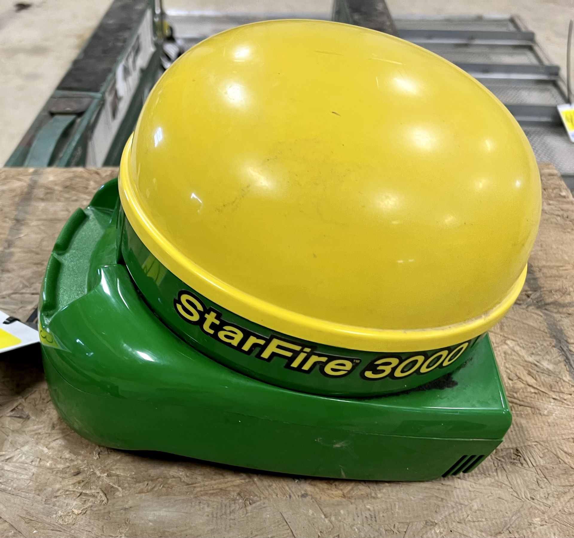 John Deere Starfire 3000 Globe