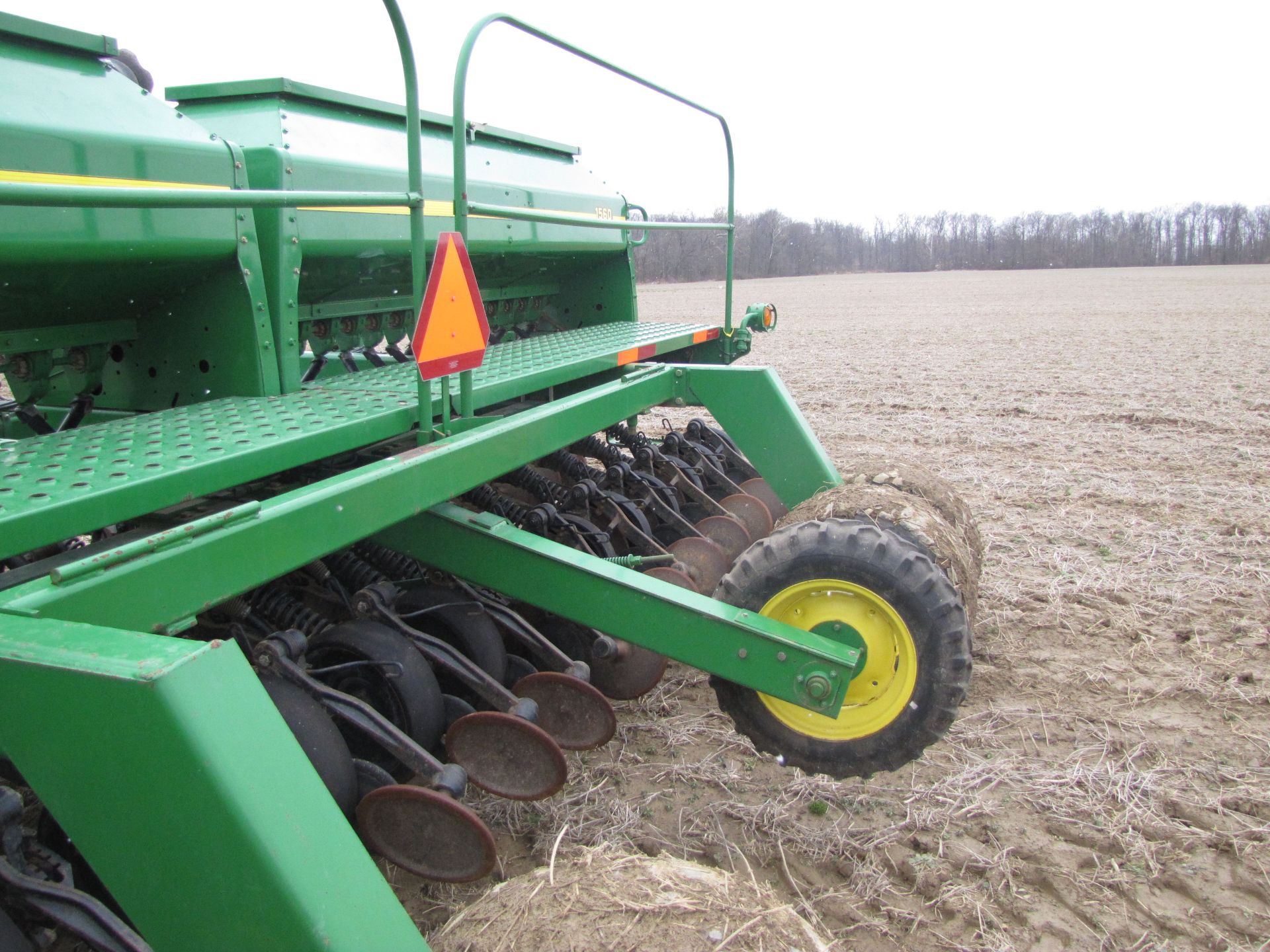 20' John Deere 1560 Drill - Image 29 of 49