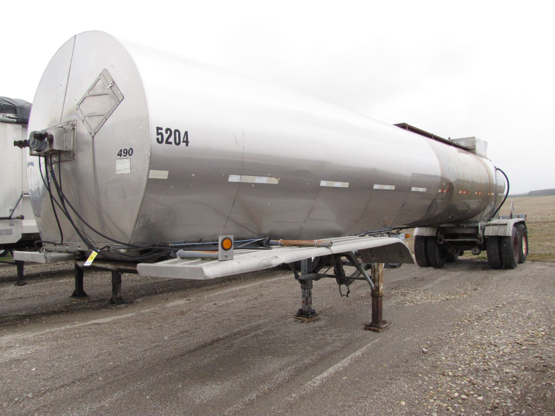 1970 Butler 4600-Gallon Tanker Trailer - Image 4 of 41