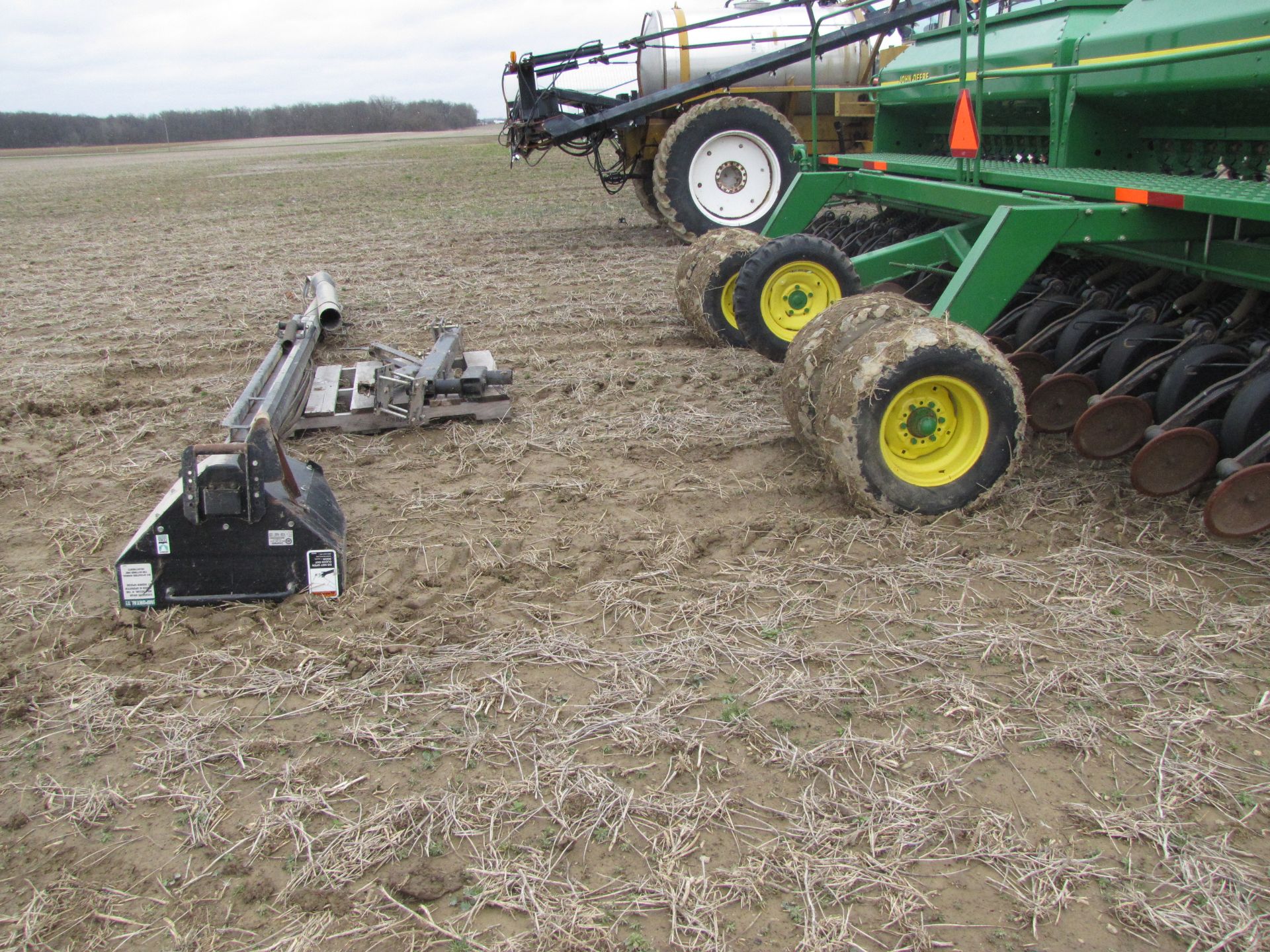 20' John Deere 1560 Drill - Image 7 of 49