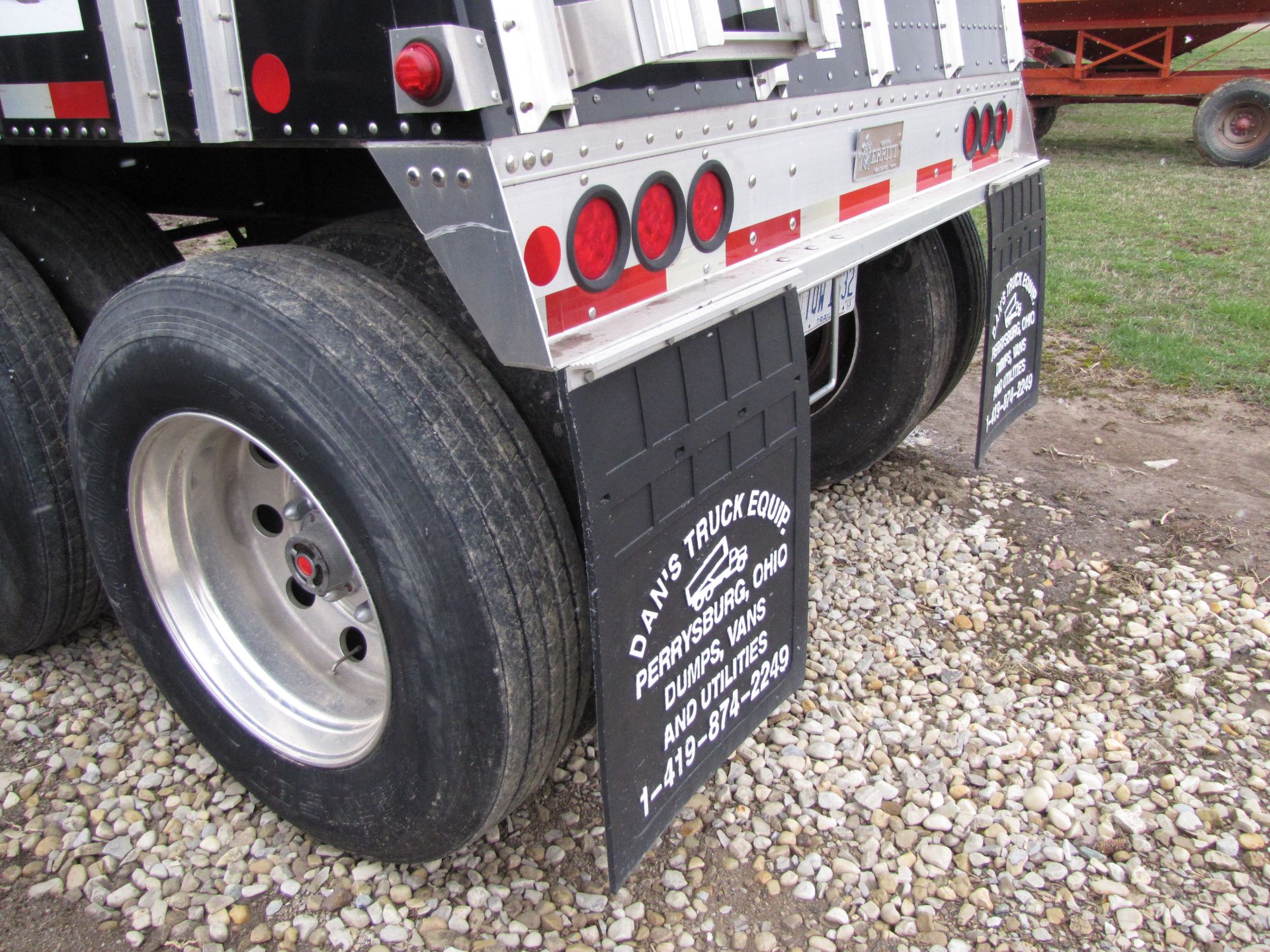 2015 38' Merritt Hopper Bottom Grain Trailer - Image 39 of 40