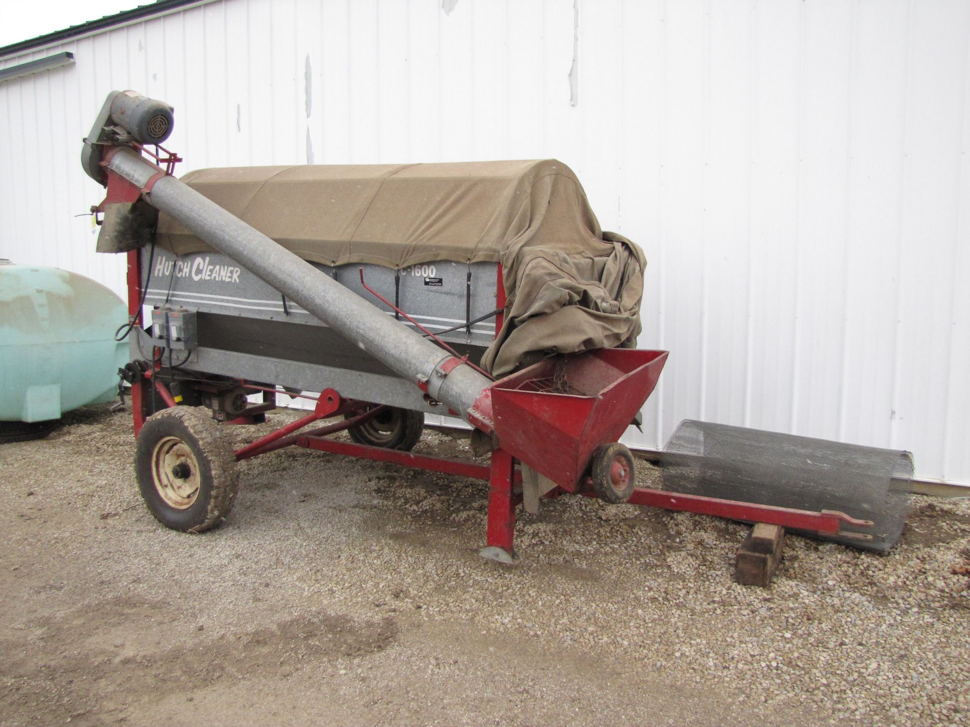 Hutch Cleaner C-1600 Grain Cleaner - Image 2 of 27