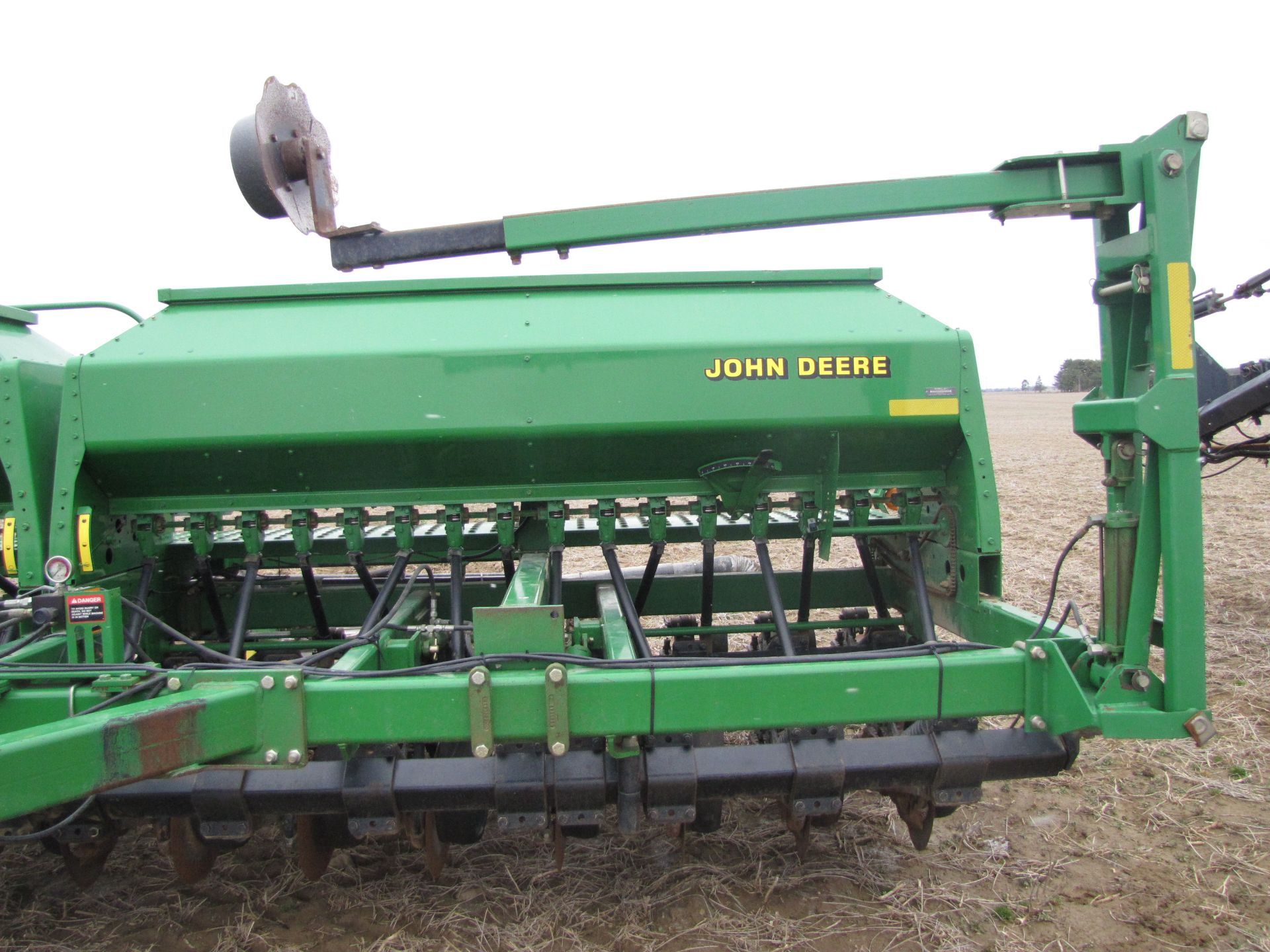 20' John Deere 1560 Drill - Image 15 of 49