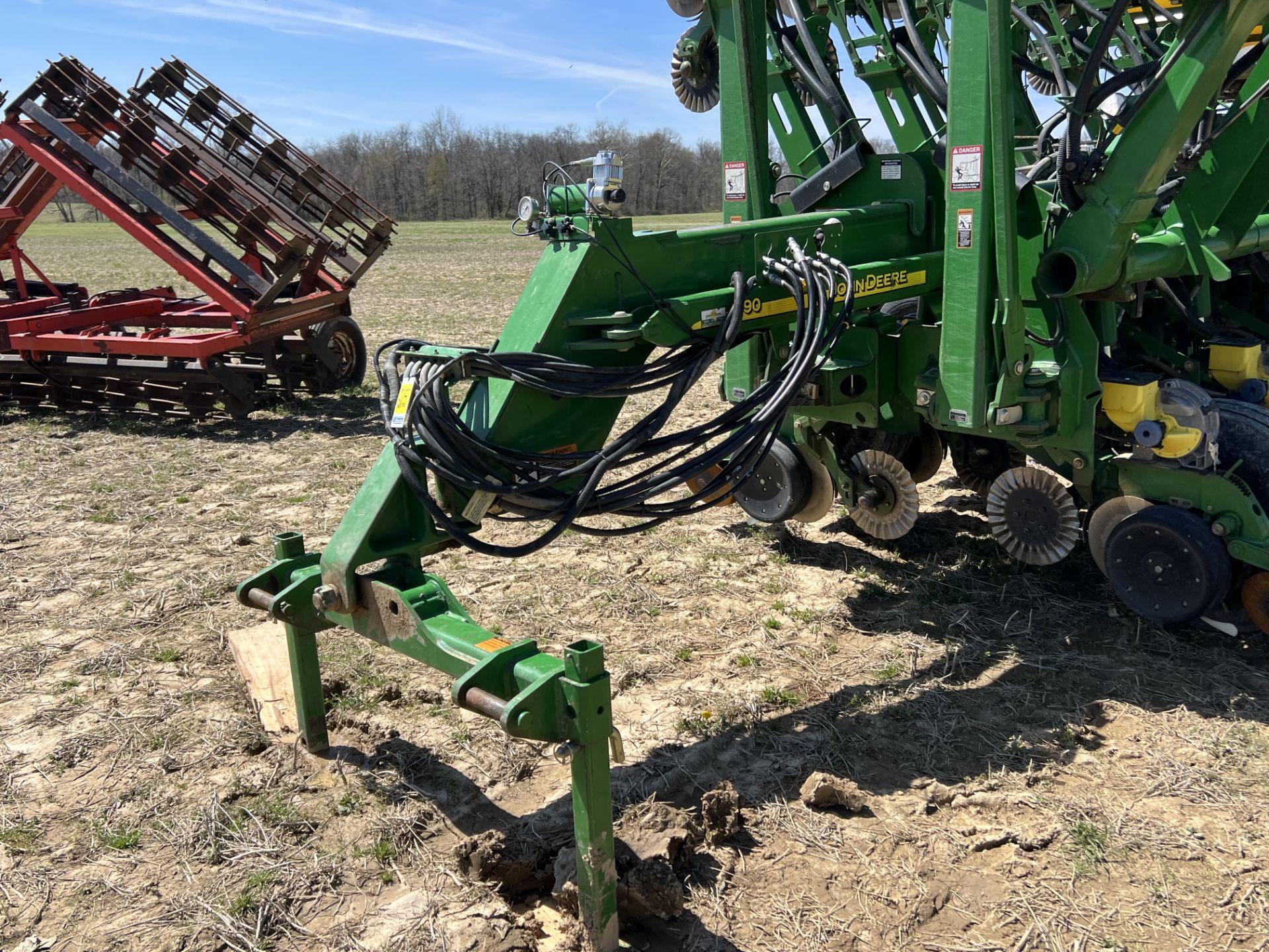 John Deere 1790 16/32 Planter - Image 7 of 32