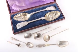 Pair of silver plated berry serving spoons in fitter case by Mackay Cunningham & Co of Edinburgh and