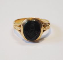 Gold signet ring with Masonic intaglio on bloodstone, probably American, '10k', size S, 5g gross.