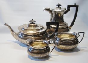 Silver four-piece tea set of plain boat shape, Sheffield 1924, 1,686g.