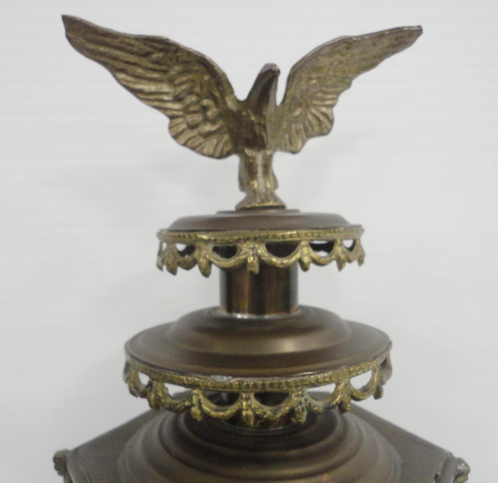 Brass carriage lamp with eagle surmount and hexagonal glazed tapered sides, probably of German - Image 3 of 10