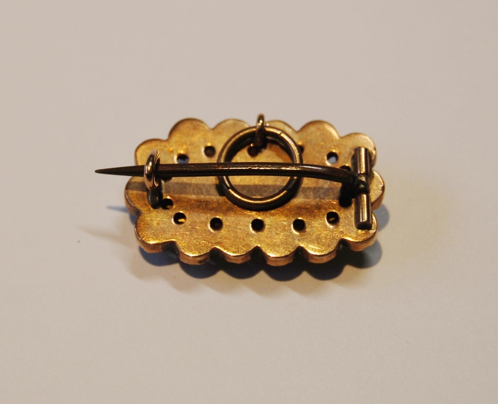 Georgian gold mourning brooch with pearls and a ring with coral, size Q. - Image 3 of 5