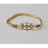 Edwardian gold expanding bracelet with zircon and pearls, 5g.