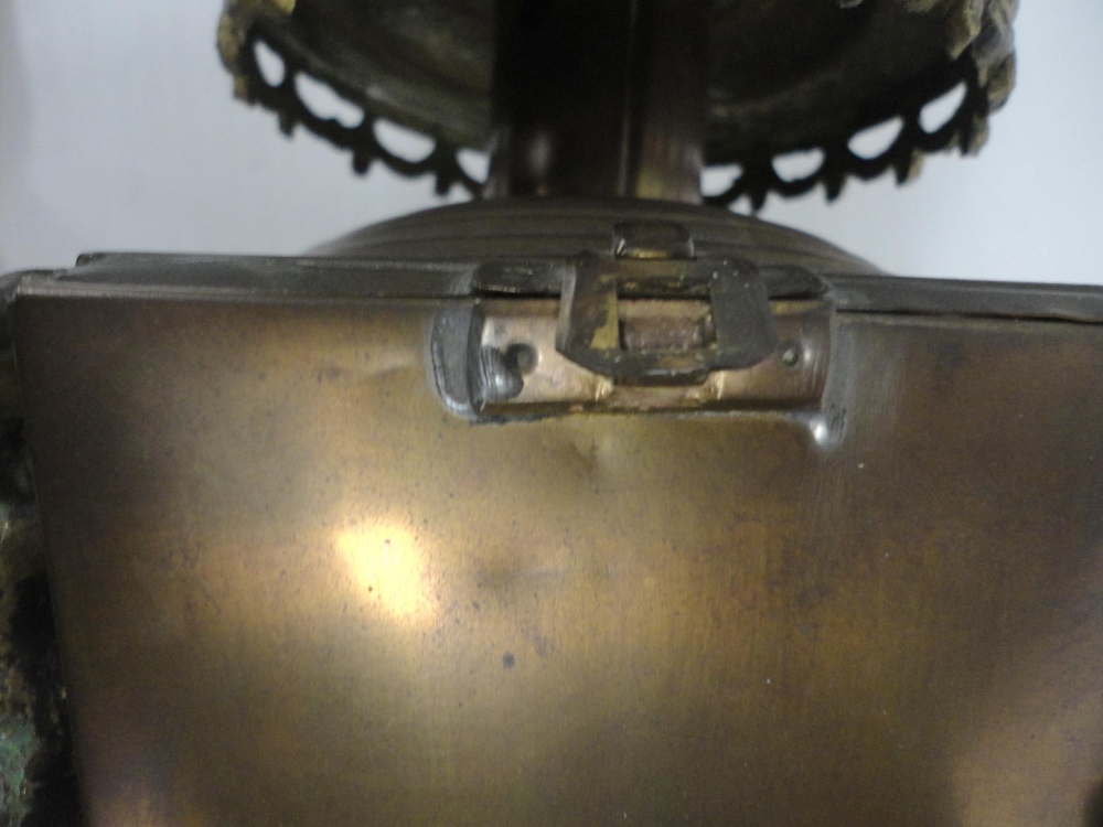 Brass carriage lamp with eagle surmount and hexagonal glazed tapered sides, probably of German - Image 8 of 10