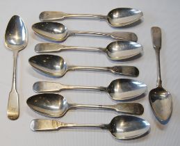 Nine silver dessert spoons of fiddle pattern, Edinburgh 1812, 274g.