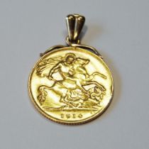 Gold half sovereign, 1914 (4.3g), soldered ring.