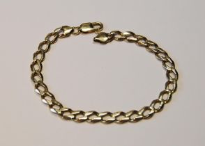 9ct gold bracelet of filed curb pattern, 15g.