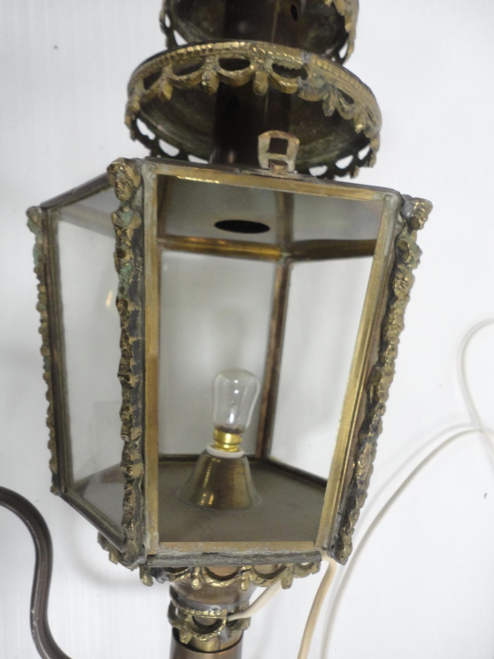 Brass carriage lamp with eagle surmount and hexagonal glazed tapered sides, probably of German - Image 9 of 10