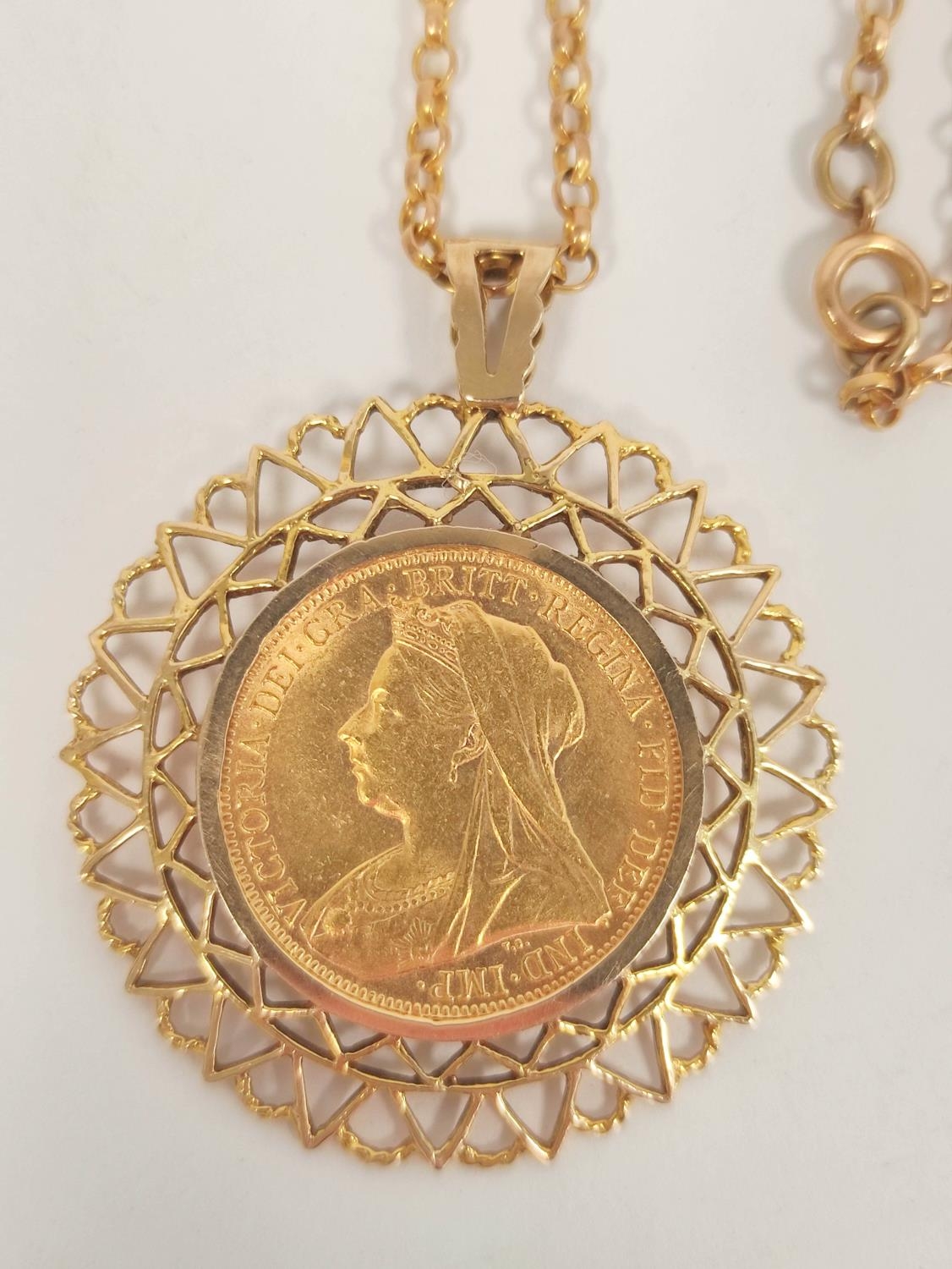Sovereign 1899, 9ct. gold detachable pendant mount and necklet 54cm, gross 18g. - Image 3 of 5
