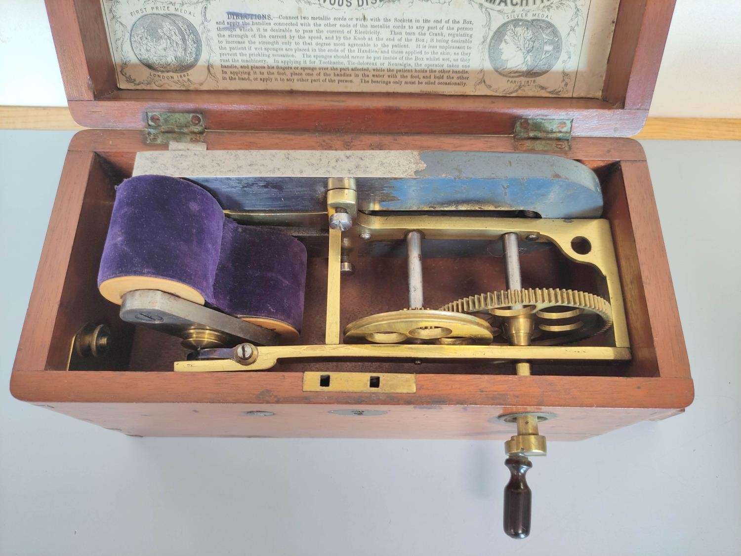 c1870s "Improved Patent Magneto Electric Machine For Nervous Diseases" in mahogany case with pull - Image 3 of 5