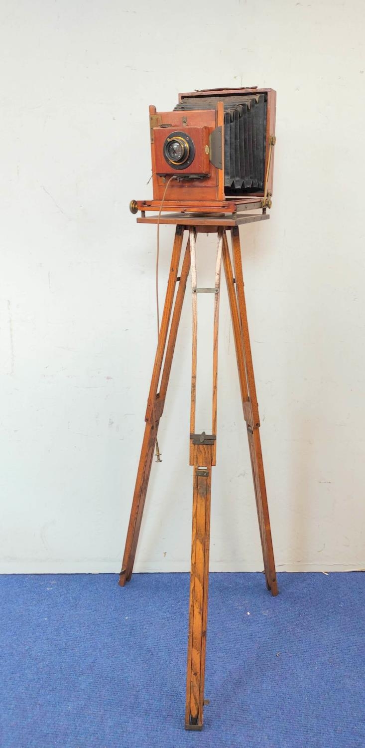 Lizar's Challenge Half-Plate Field Camera, brass and mahogany construction circa 1910s