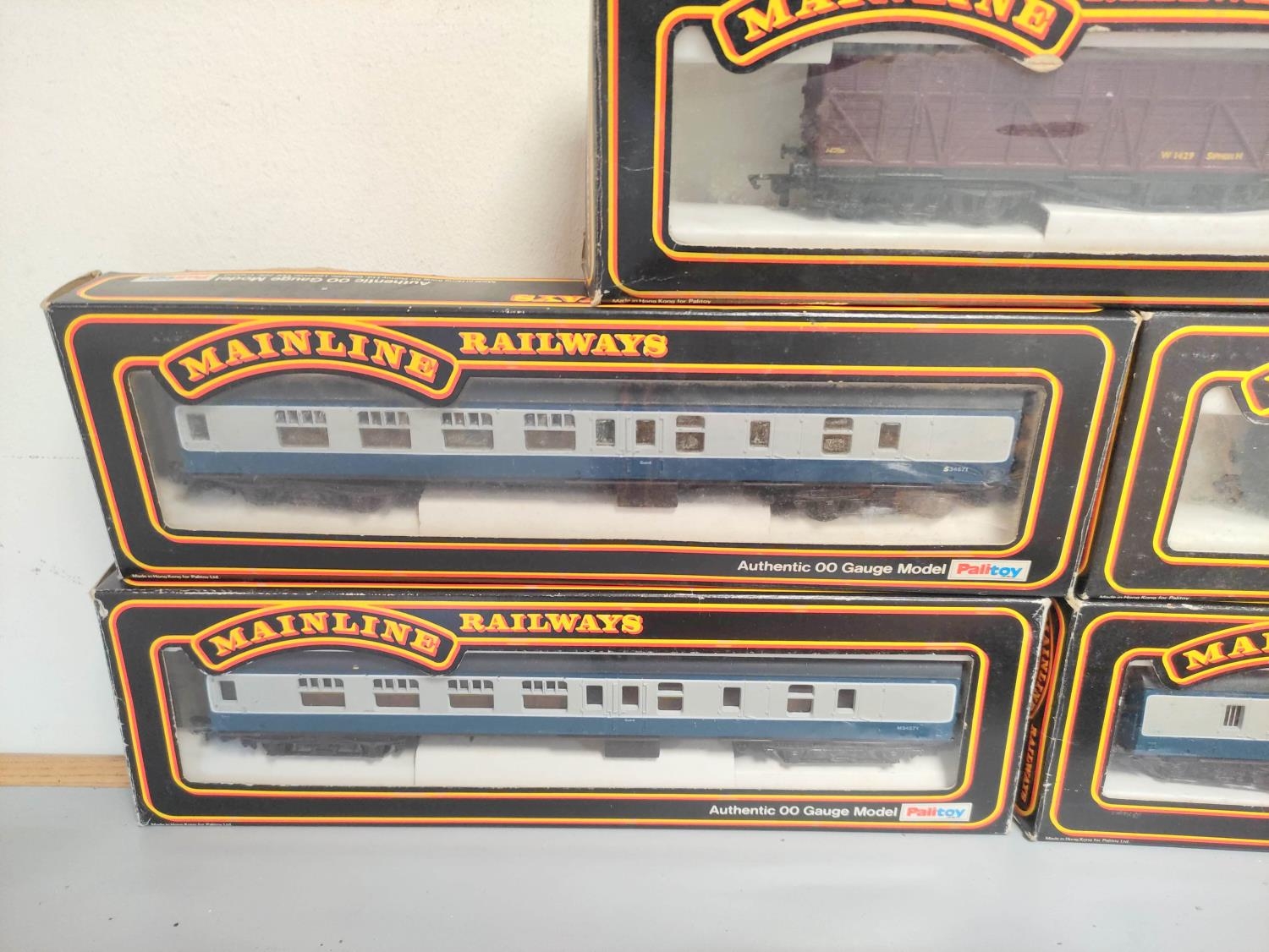 Mainline. Seven boxed 00 gauge rolling stock carriages to include three BSK Brake Second Corridor in - Image 2 of 6