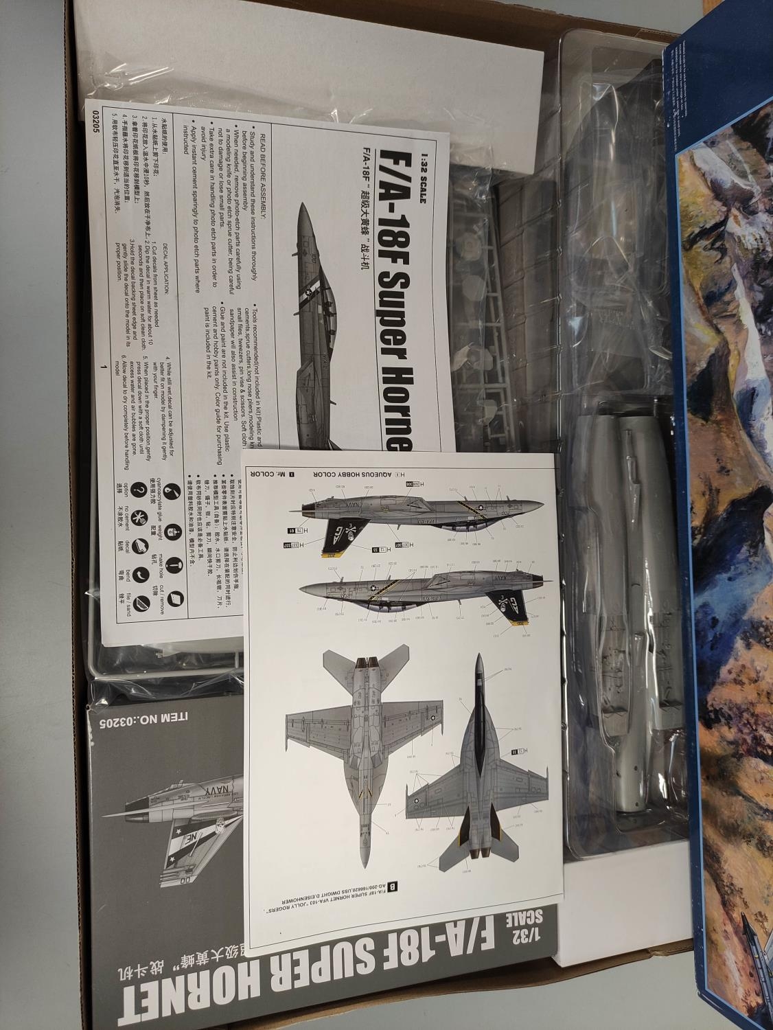Trumpeter. Boxed 1:32 scale model aviation kit F/A-18F Super Hornet 03205. - Image 3 of 5