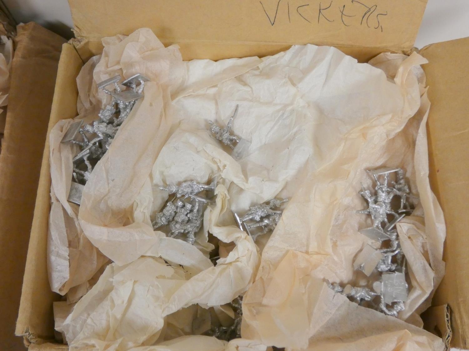 Two boxes containing a large collection of fine cast miniature lead soldiers relating to the - Image 4 of 6