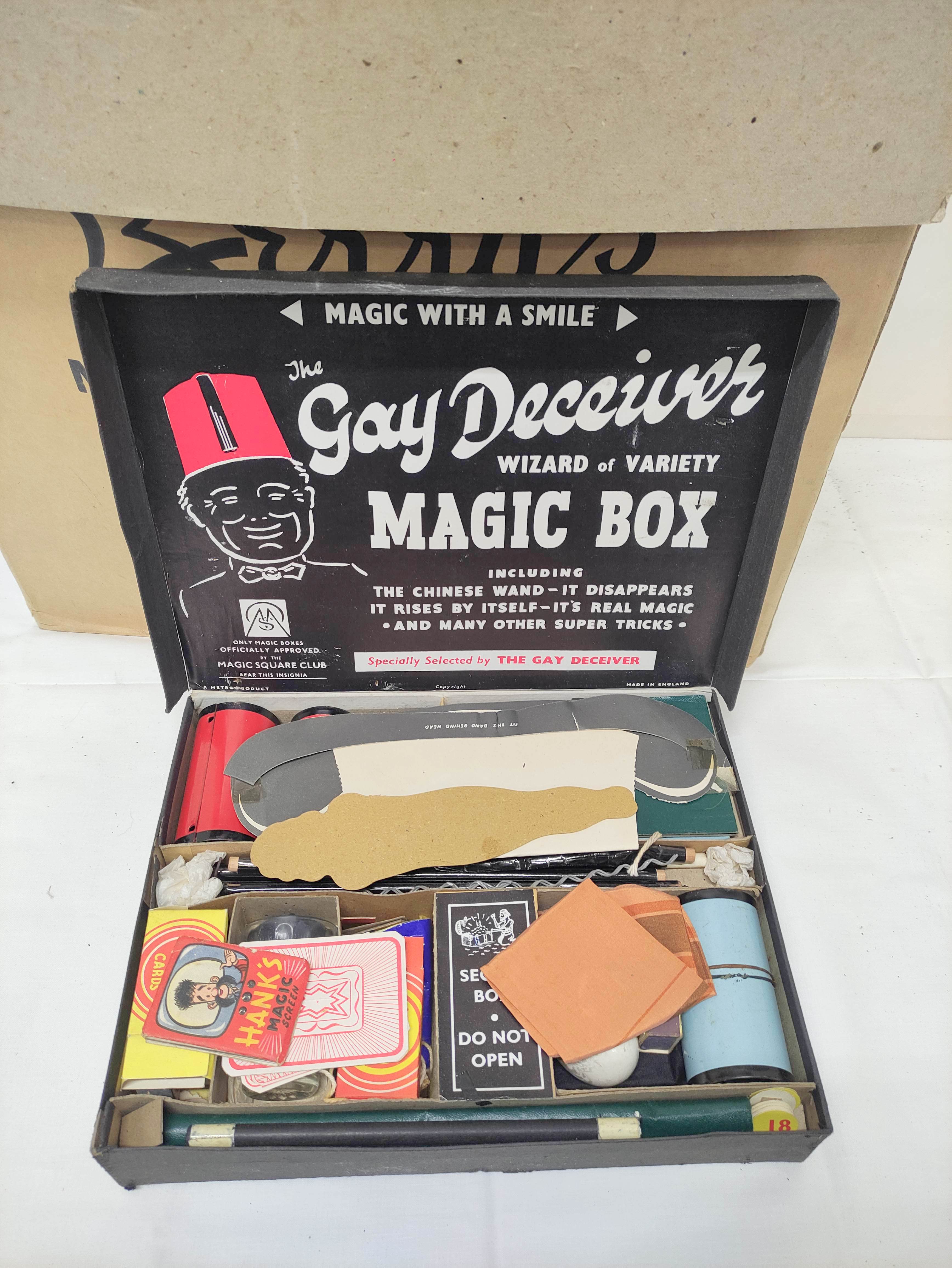 Large box of assorted magic tricks to include Gay Deceiver Magic Box, a partial Ernest Sewell - Image 7 of 7