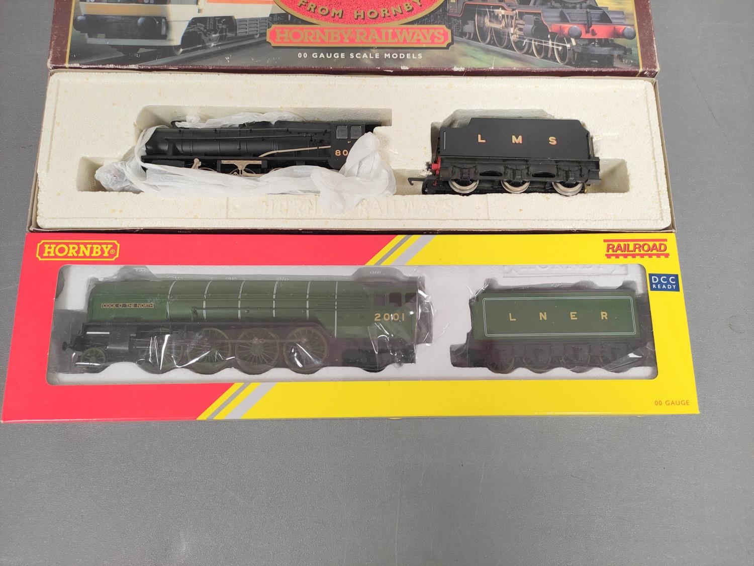 Hornby Railways. Two boxed 00 gauge locomotives to include a Class P2 2-8-2 2001 "Cock O' The North" - Image 2 of 6