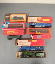 Box of 00 gauge locomotives and rolling stock to include a Tri-ang Diesel Pullman Motor Car R555,
