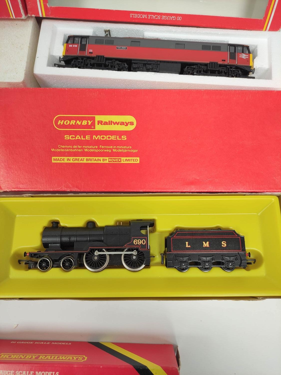 Hornby Railways. Six 00 gauge locomotives to include a Class 2P 4-4-0 690 in LMS Black R450 and - Image 3 of 7