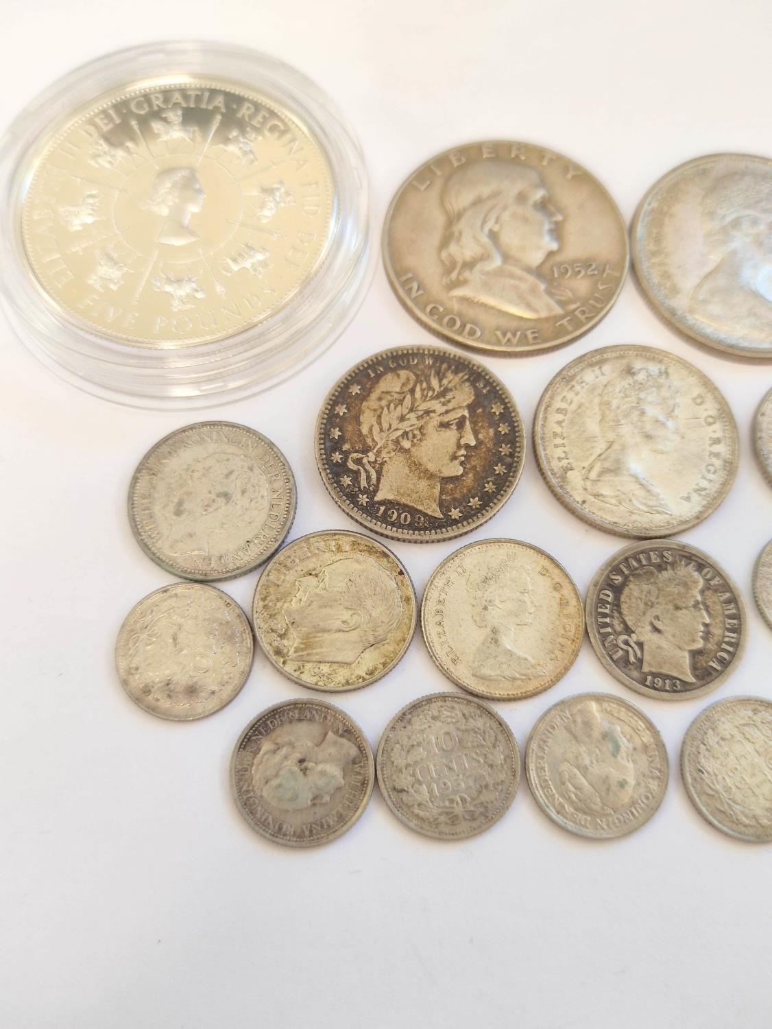 Collection of British and World silver coins to include an 1909 USA 25c, 1947 Philippines 50 - Image 2 of 8