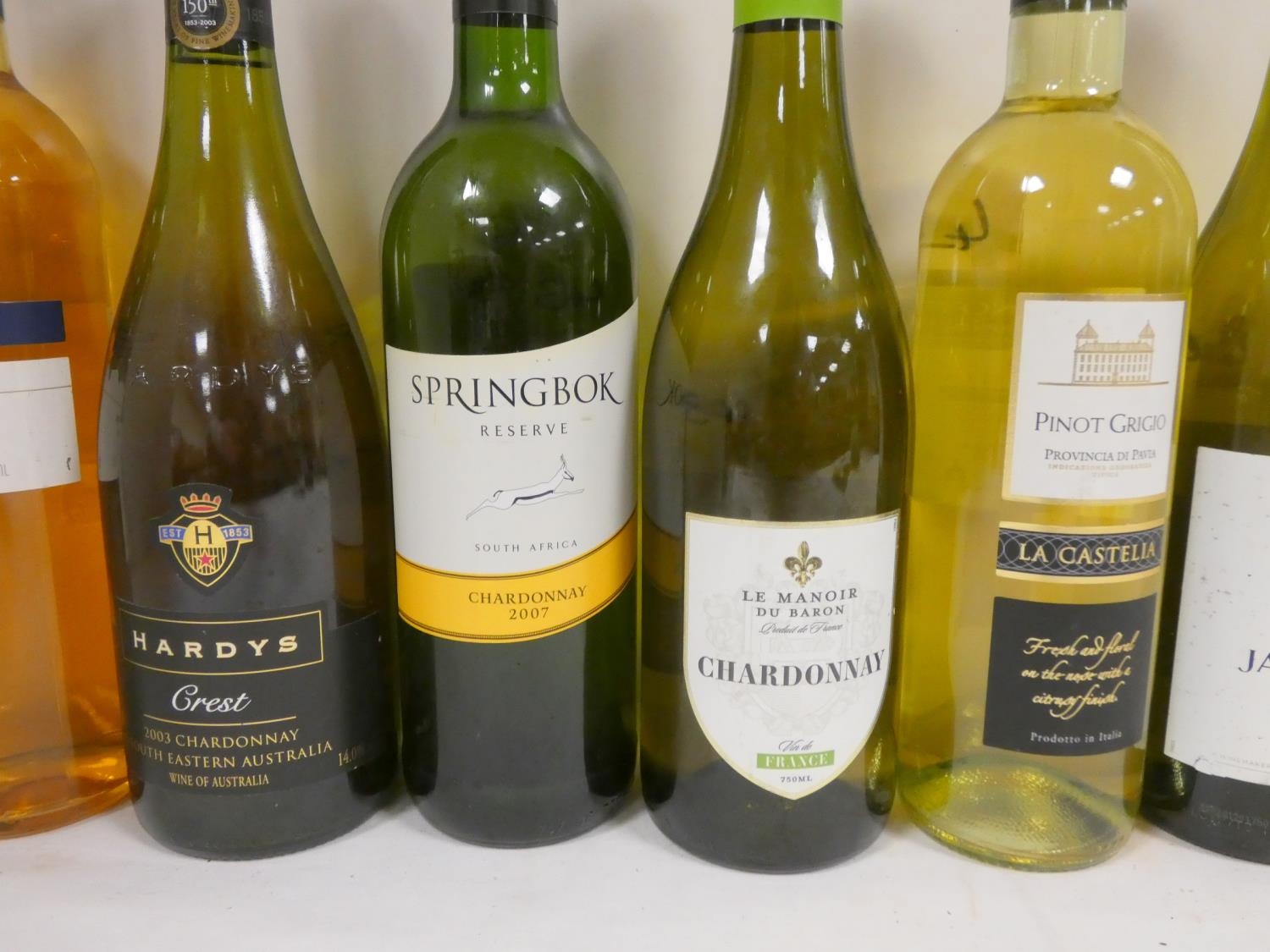 Eight bottles of wine to include ROSEMOUNT 2008 chardonnay 13% abv. LA CASTELIA pinot grigio 11.5% - Image 3 of 4