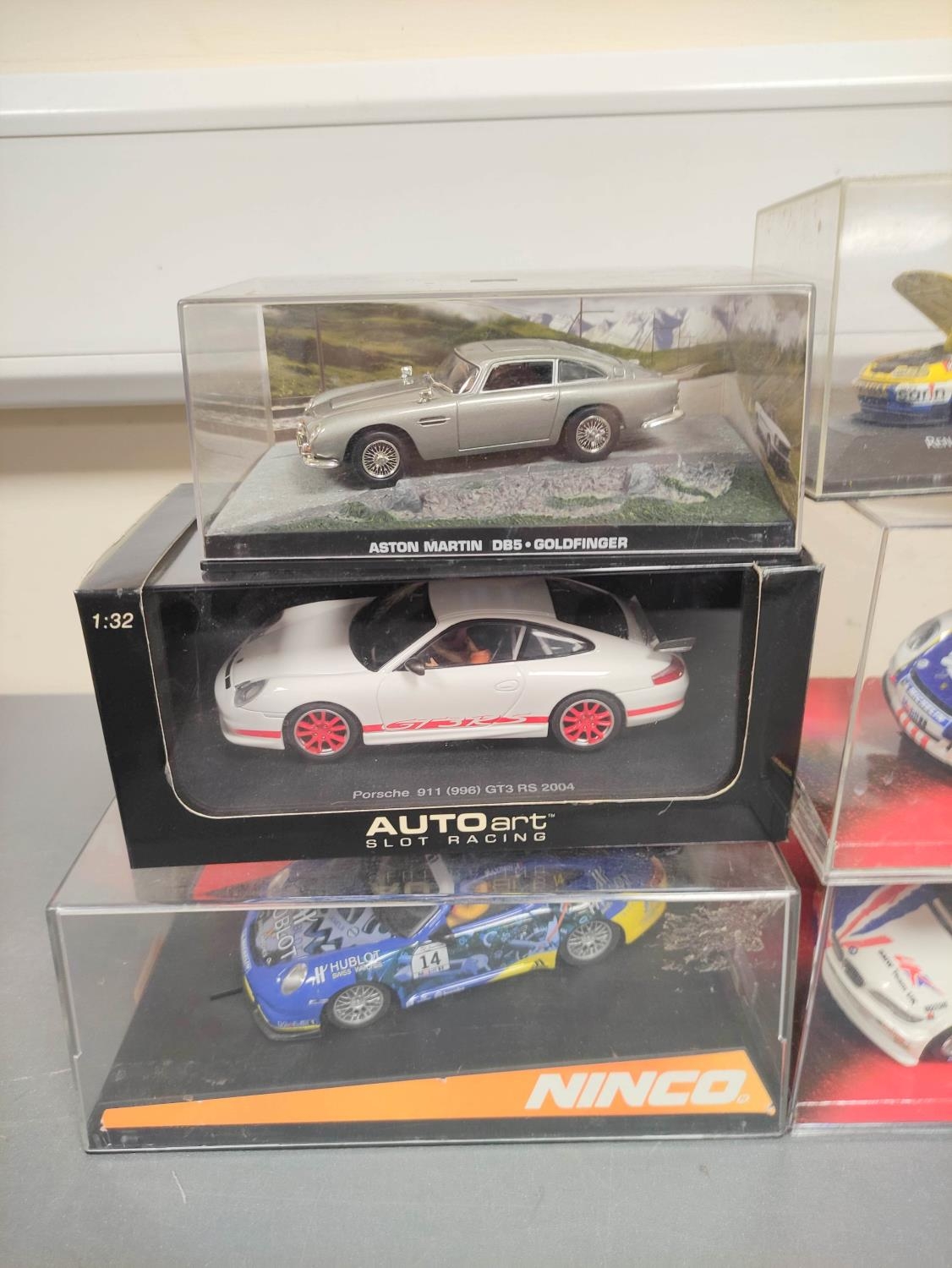 Collection of model racing cars to include a SCX Porsche 911 GT3 Cup 64680, Ninco Porsche 997 GT3 - Image 4 of 4