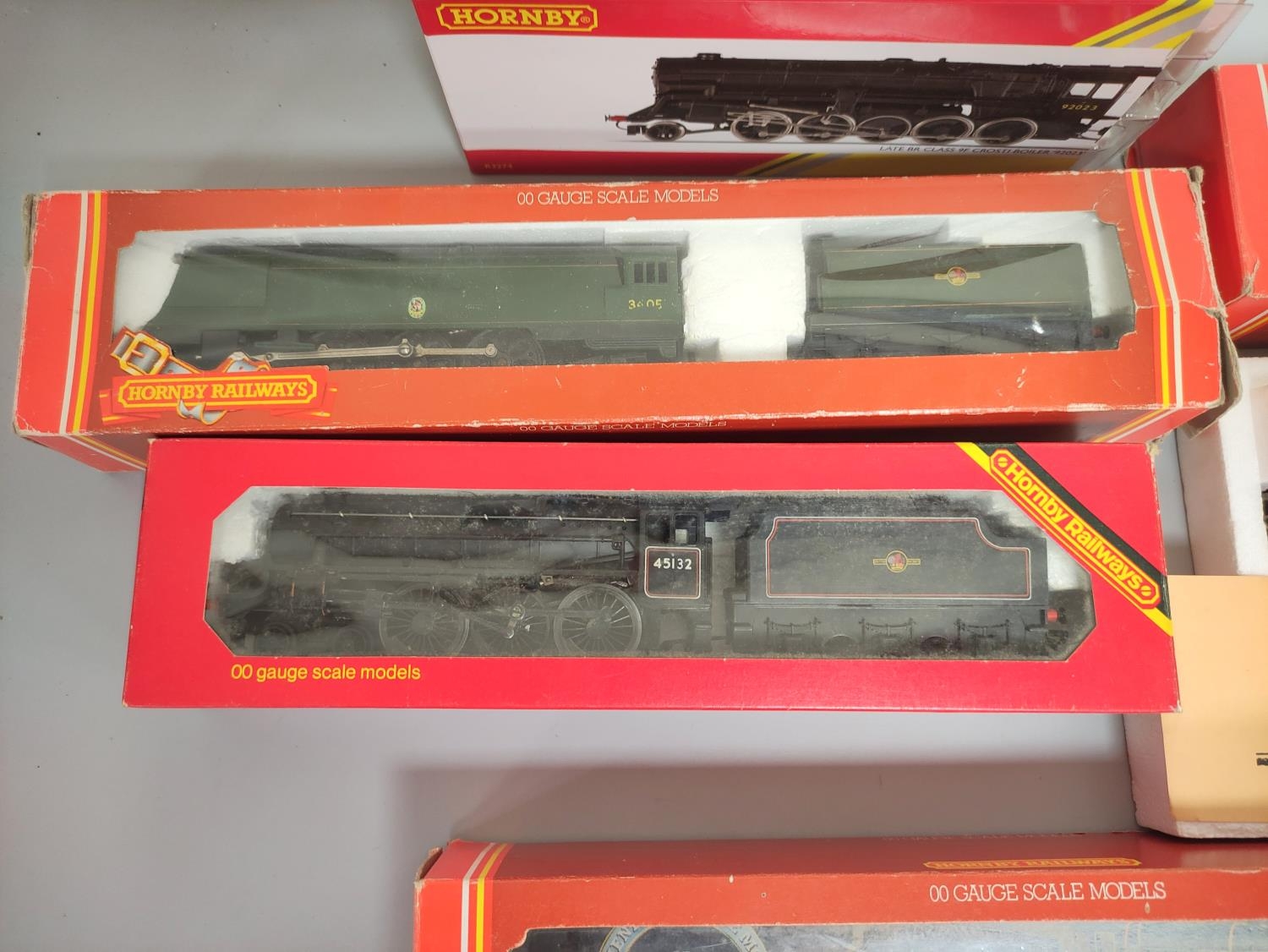 Hornby Railways. Five boxed 00 gauge railway models to include a Schools Class V 4-4-0 'Dover' 30911 - Image 4 of 7