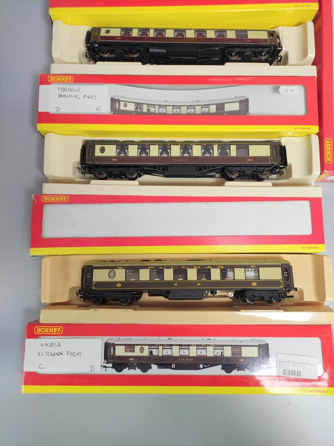 Hornby Railways. Eleven boxed rolling stock Pullman carriages to include two 1st class parlour - Image 2 of 5