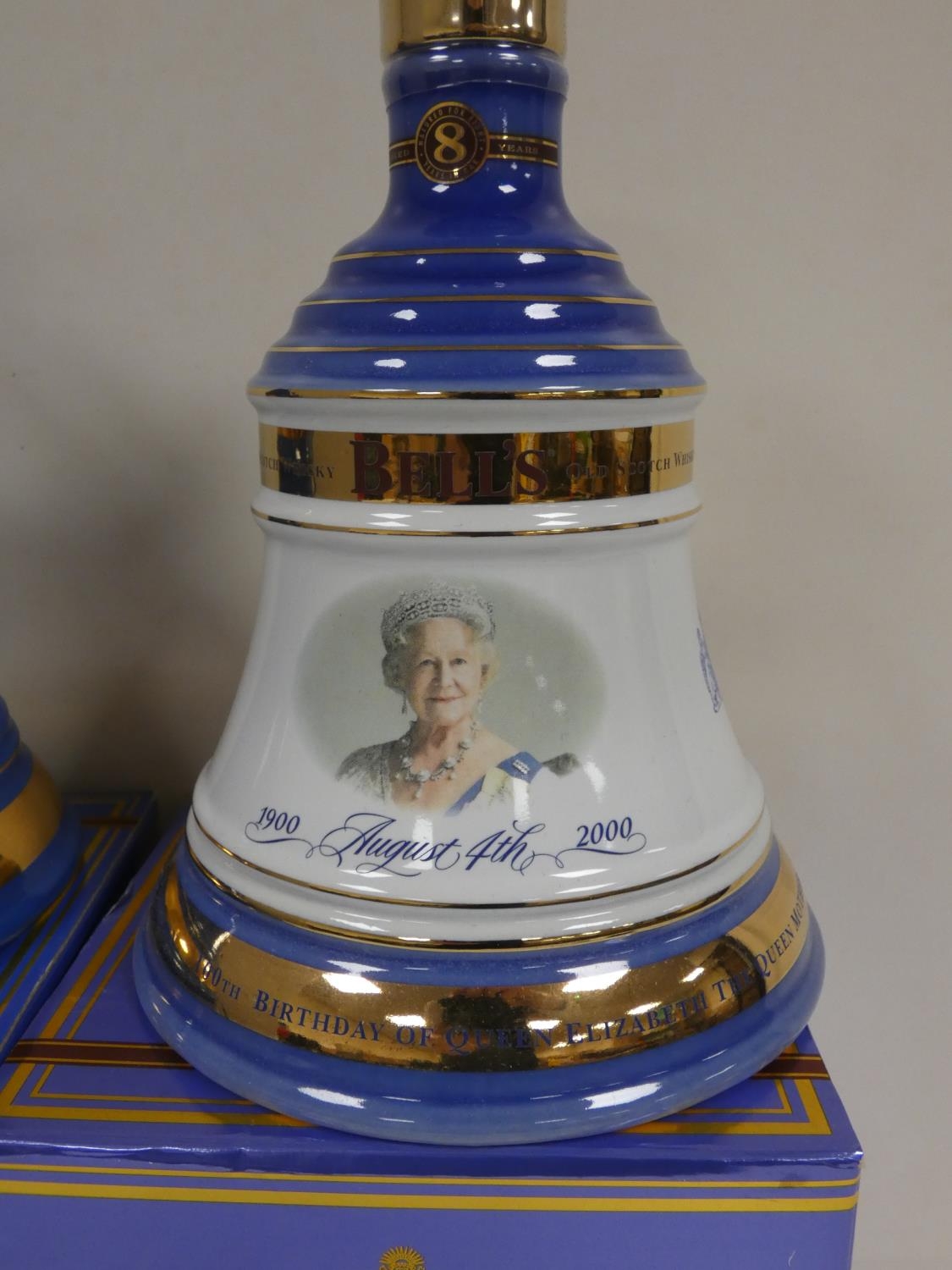 Four bottles of BELLS blended Scotch whisky to include 50th Golden Wedding Anniversary, Queen - Image 4 of 5