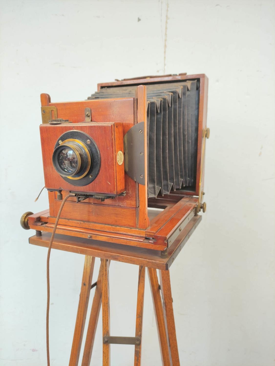 Lizar's Challenge Half-Plate Field Camera, brass and mahogany construction circa 1910s - Image 2 of 8